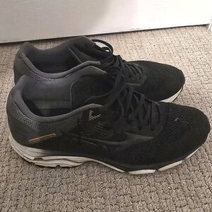 Mizuno Wave Inspire 16